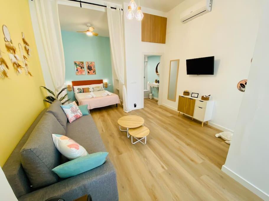 Appartamento Beautiful And Charming Loft In Russafa Soho Valenza Esterno foto