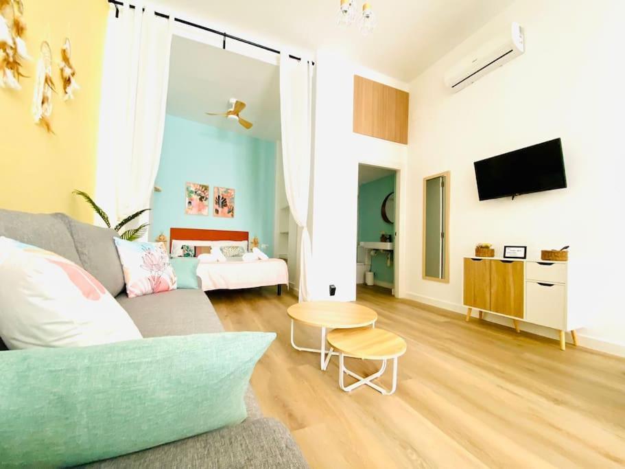 Appartamento Beautiful And Charming Loft In Russafa Soho Valenza Esterno foto