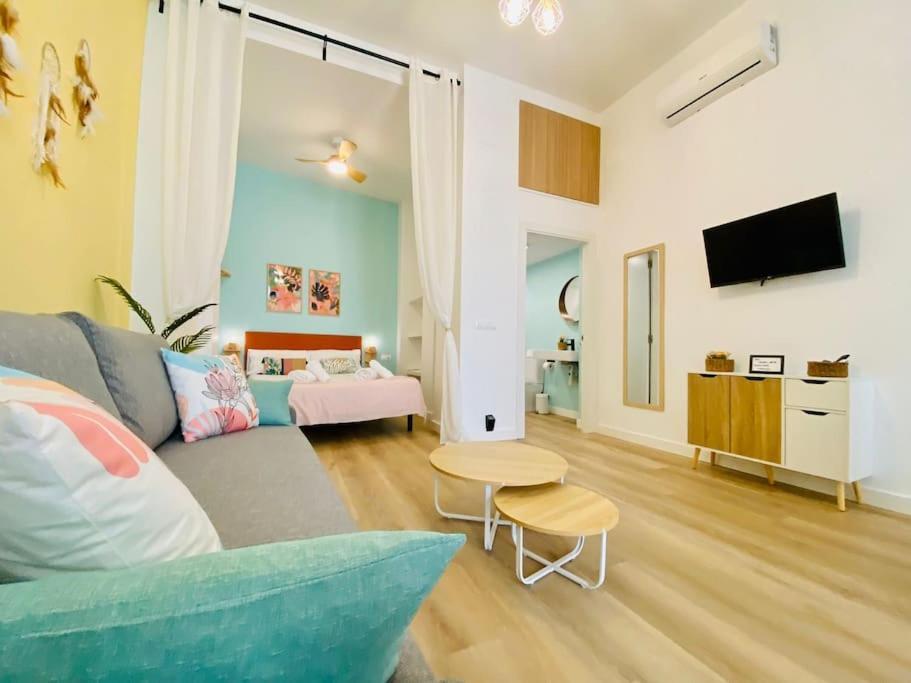 Appartamento Beautiful And Charming Loft In Russafa Soho Valenza Esterno foto