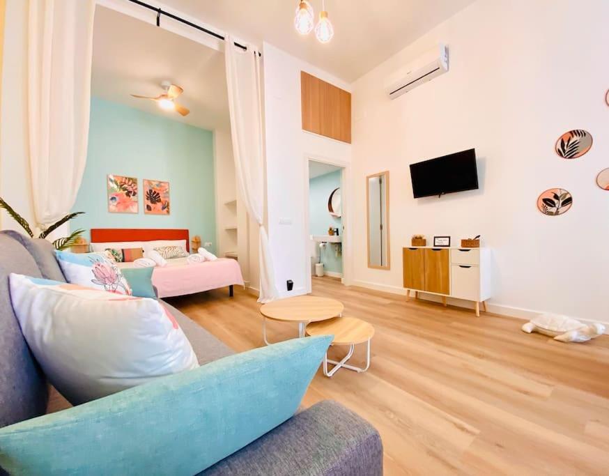 Appartamento Beautiful And Charming Loft In Russafa Soho Valenza Esterno foto